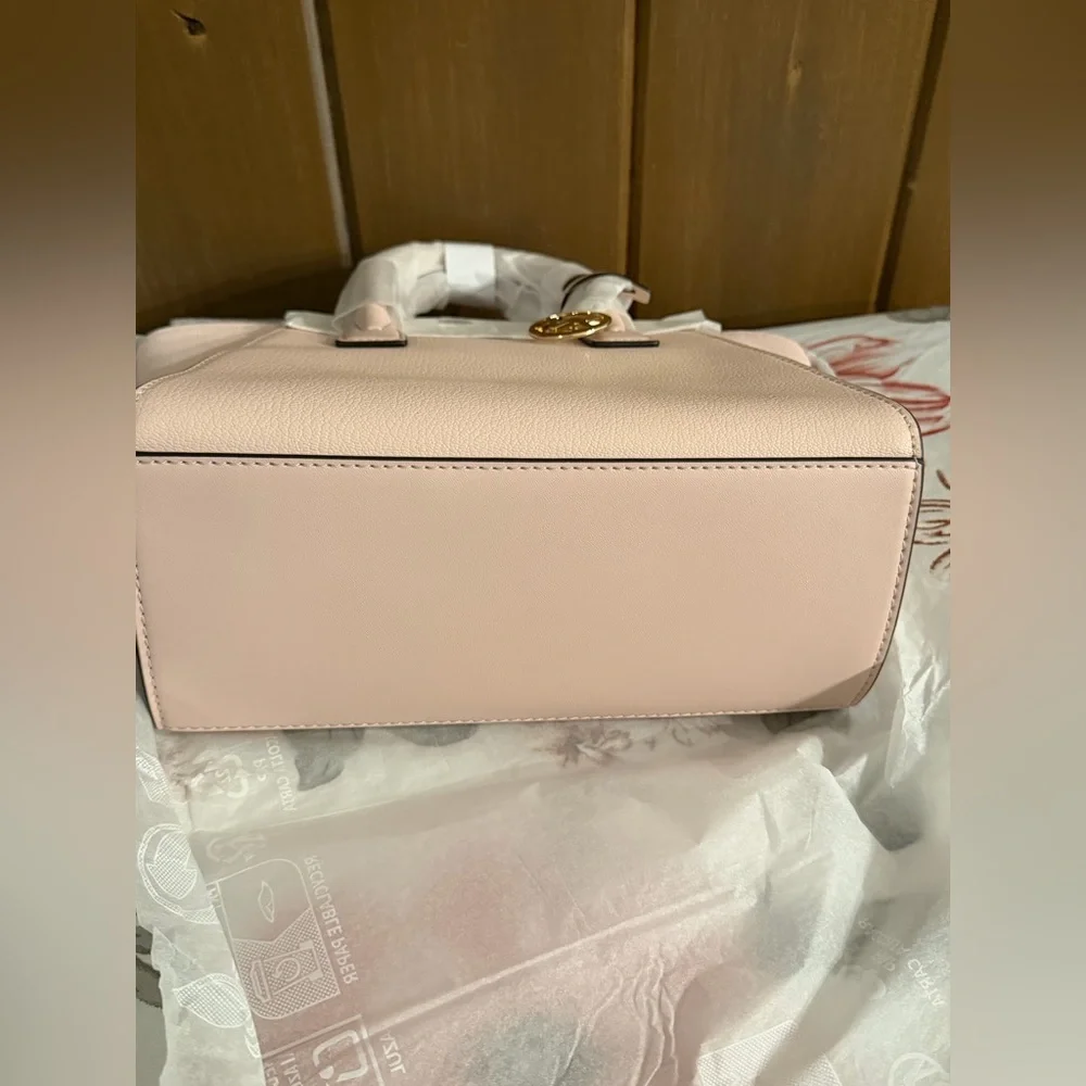 Michael Kors chic stylish